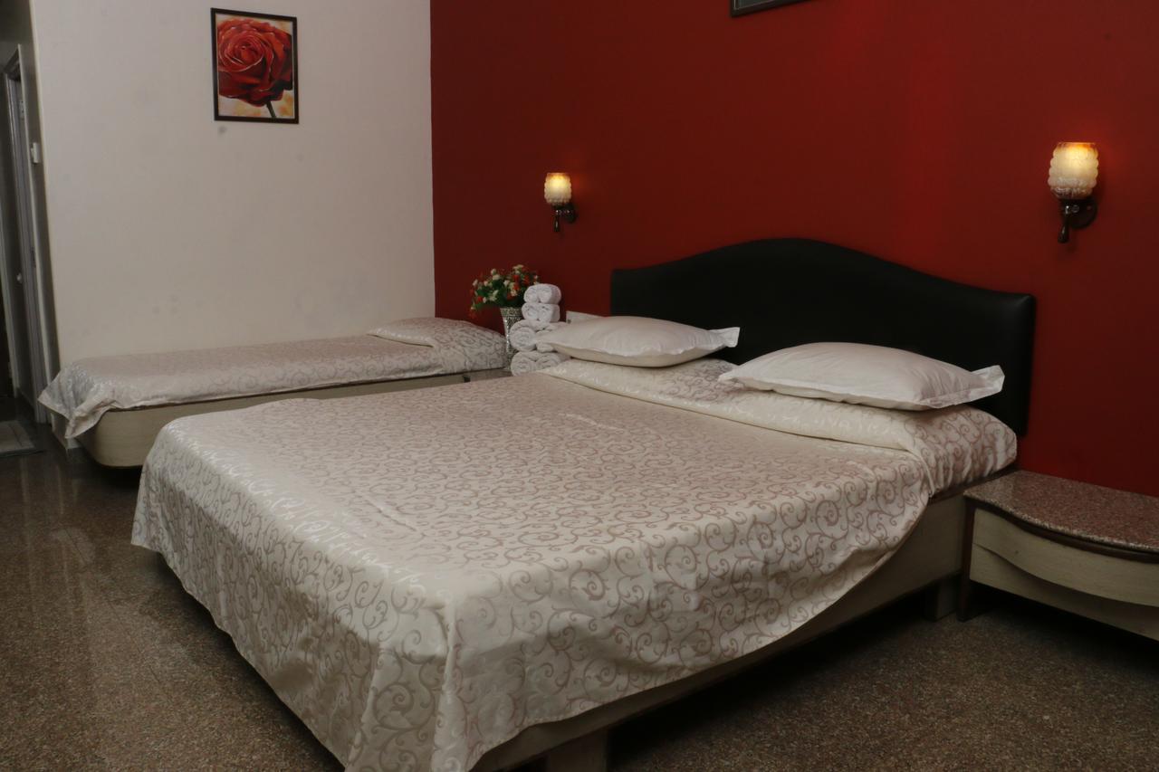 Hotel Anando , Сапутара Екстериор снимка